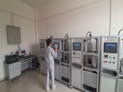 �ߜ�����������Ӱ