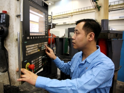 �ú���F(tu��n)2��(g��)�����ұ��u(p��ng)�����ʡʾ���Ԅ�ģ�͹����˲ń�(chu��ng)�¹�����