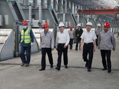 �����ɫ���ټ��F(tu��n)�hί����ӛ������(j��ng)���u���bһ�е���˾�z��ָ��(d��o)��ȫ���a(ch��n)����